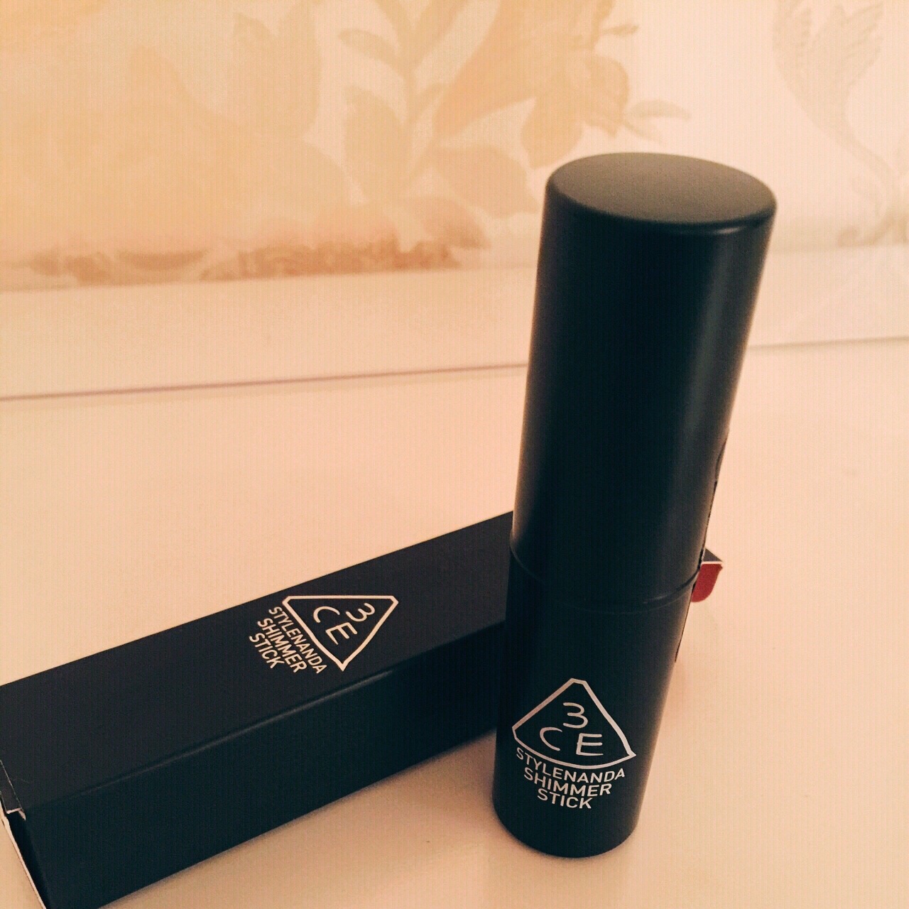 Stylenanda高光棒_Shimmer stick pink 购于弘大